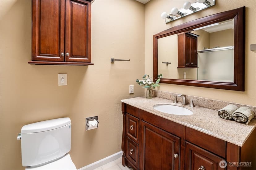 Property photo for 10823 Glen Acres Drive S #D, Seattle photo 15