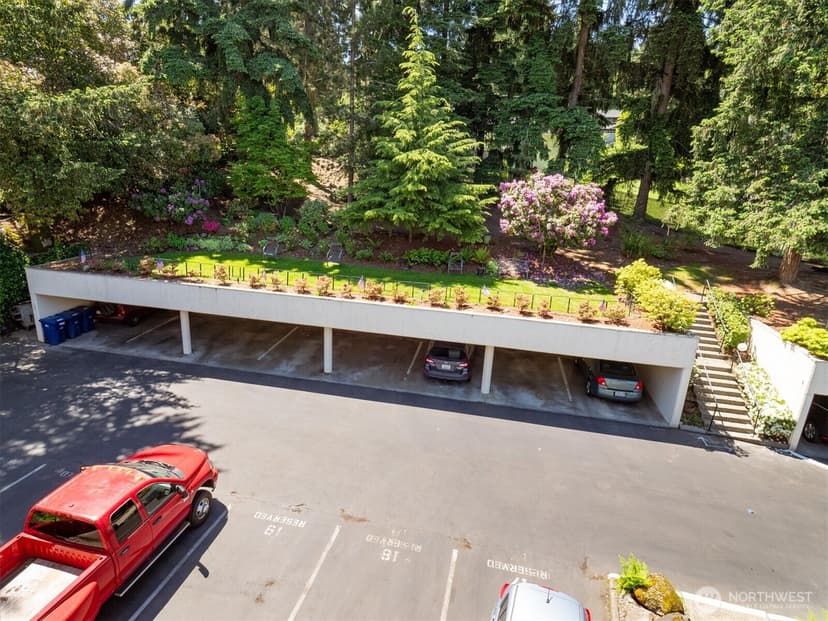 Property photo for 10823 Glen Acres Drive S #D, Seattle photo 22