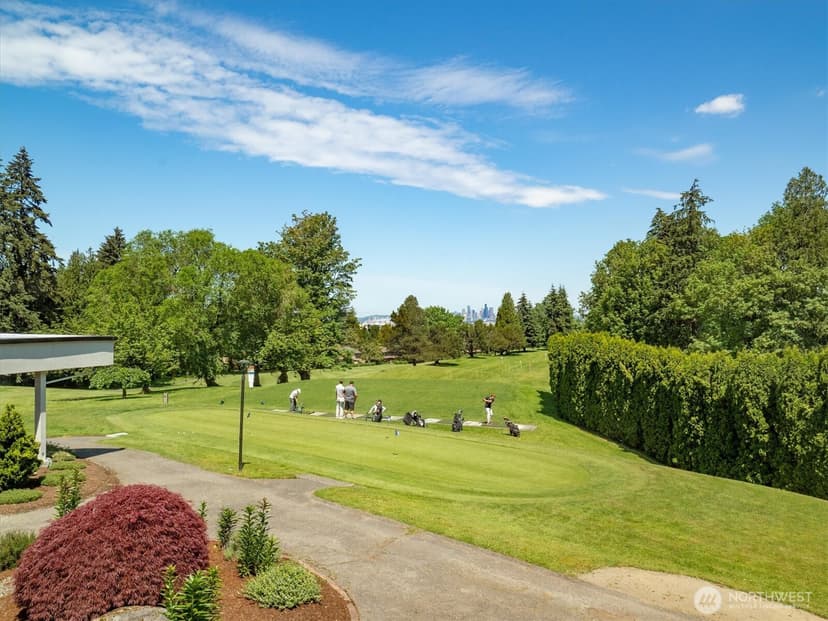 Property photo for 10823 Glen Acres Drive S #D, Seattle photo 32