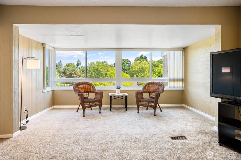 Property photo for 10823 Glen Acres Drive S #D, Seattle photo 12