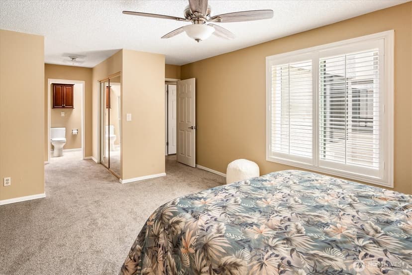 Property photo for 10823 Glen Acres Drive S #D, Seattle photo 14
