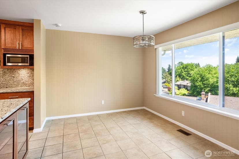 Property photo for 10823 Glen Acres Drive S #D, Seattle photo 8
