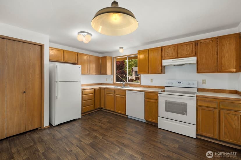 Property photo for 31721 4th Avenue S, Federal Way photo 12