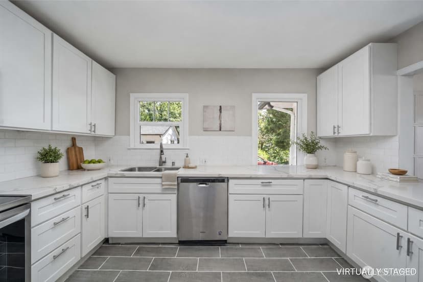 Property photo for 7409 Steilacoom Boulevard SW, Lakewood photo 10