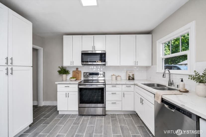 Property photo for 7409 Steilacoom Boulevard SW, Lakewood photo 11