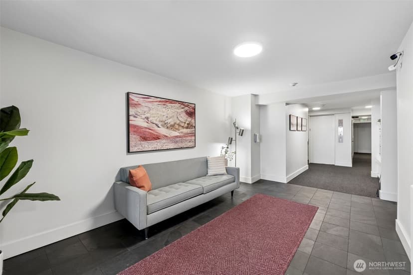 Property photo for 1200 Boylston Avenue #402, Seattle photo 16
