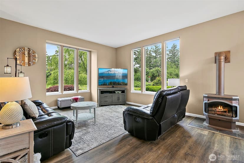 Property photo for 1340 Maloney Grove Avenue SE, North Bend photo 12