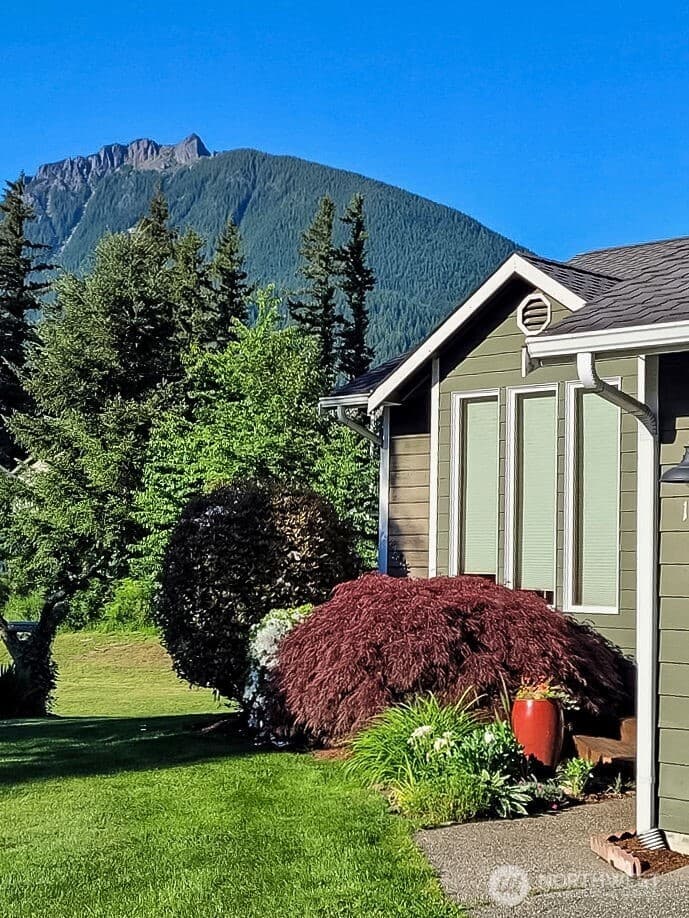 Property photo for 1340 Maloney Grove Avenue SE, North Bend photo 2