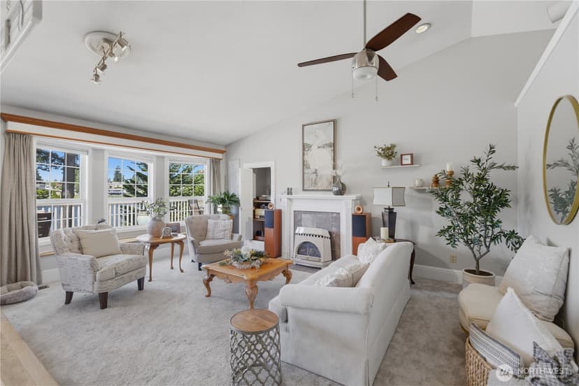 Property photo for 7110 Vandermark Road E, Bonney Lake photo 4