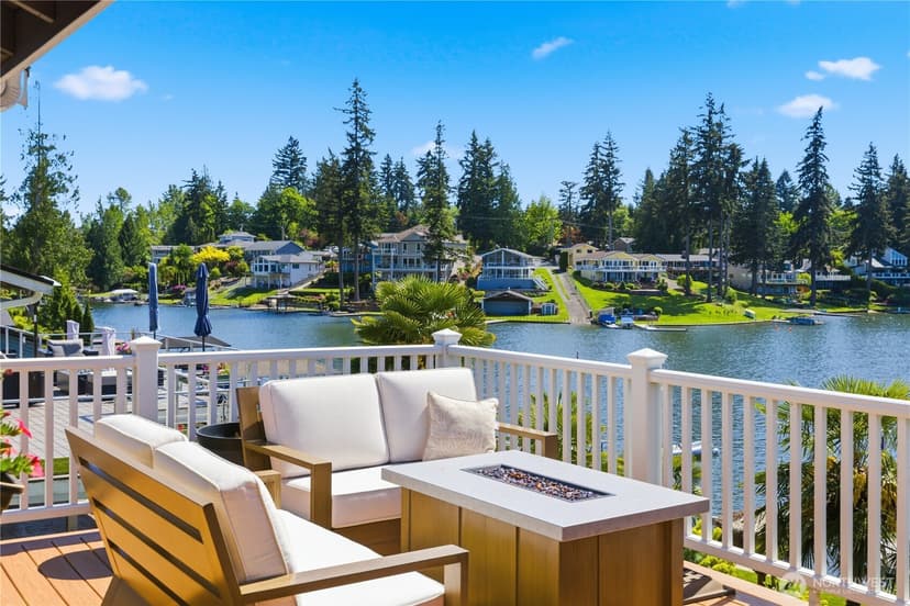 Property photo for 7110 Vandermark Road E, Bonney Lake photo 8