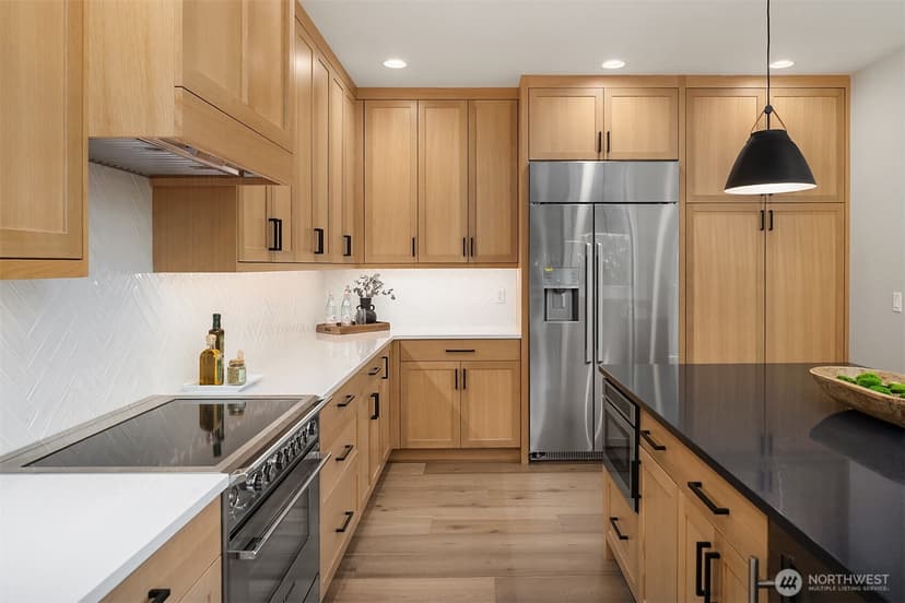 Property photo for 7321 48th Avenue NE, Seattle photo 12