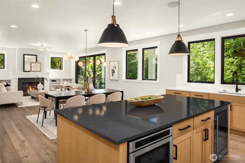 Property photo for 7321 48th Avenue NE, Seattle photo 14