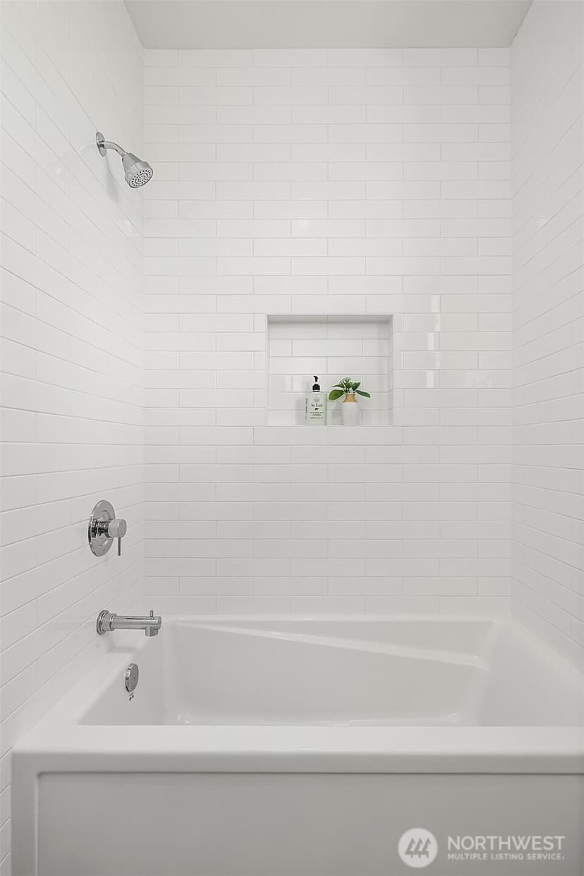 Property photo for 7321 48th Avenue NE, Seattle photo 27