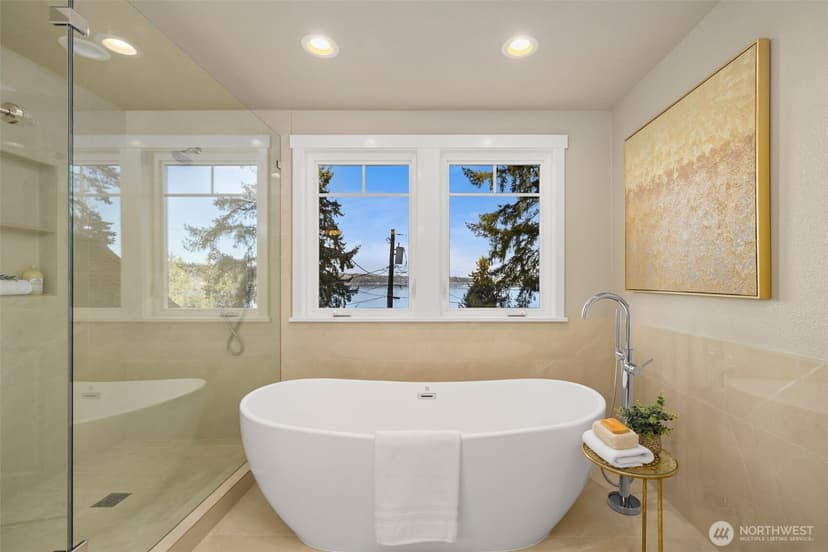 Property photo for 18021 SE 40th Place, Bellevue photo 12