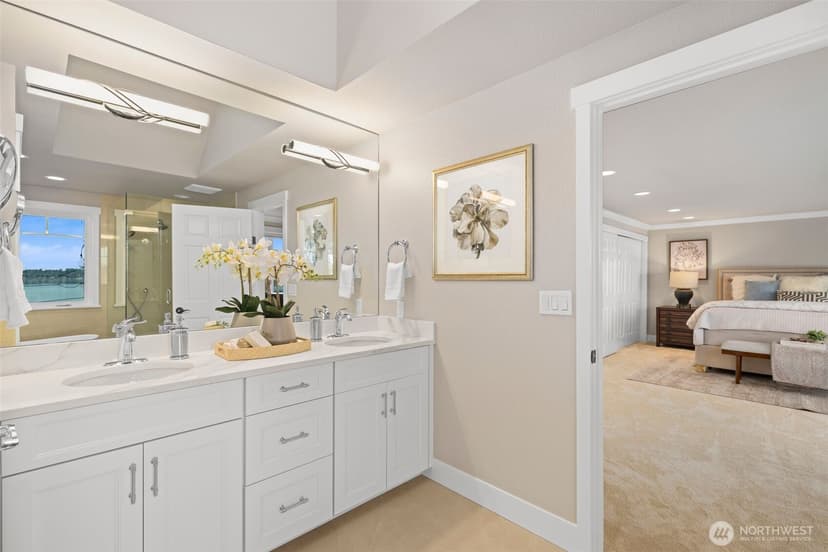 Property photo for 18021 SE 40th Place, Bellevue photo 11