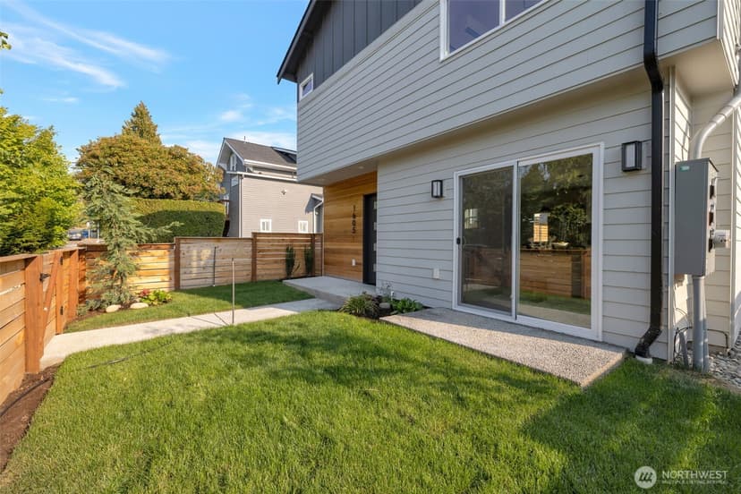 Property photo for 1605 SW Kenyon Street, Seattle photo 4