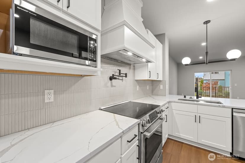 Property photo for 16823 Alder Way #L3, Lynnwood photo 16