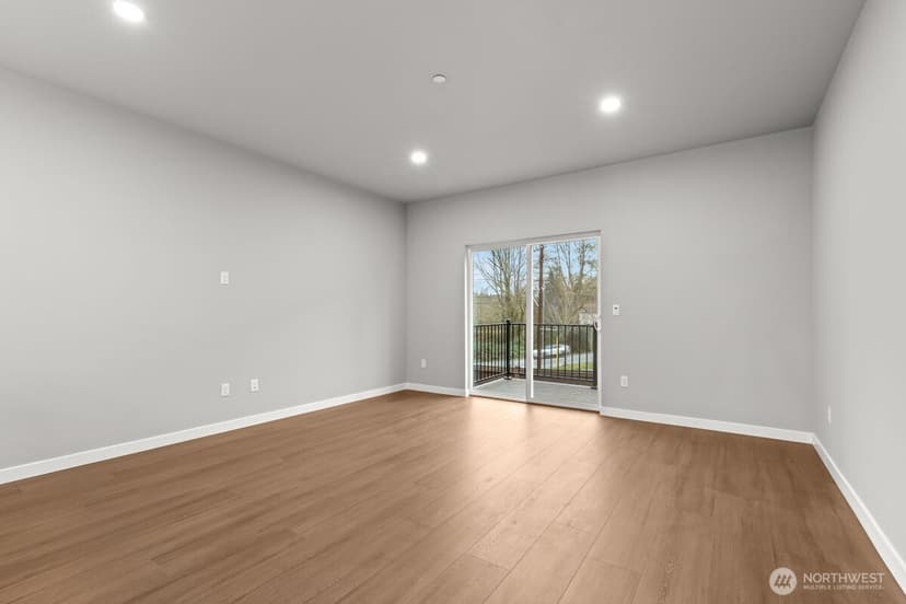 Property photo for 16823 Alder Way #L3, Lynnwood photo 8