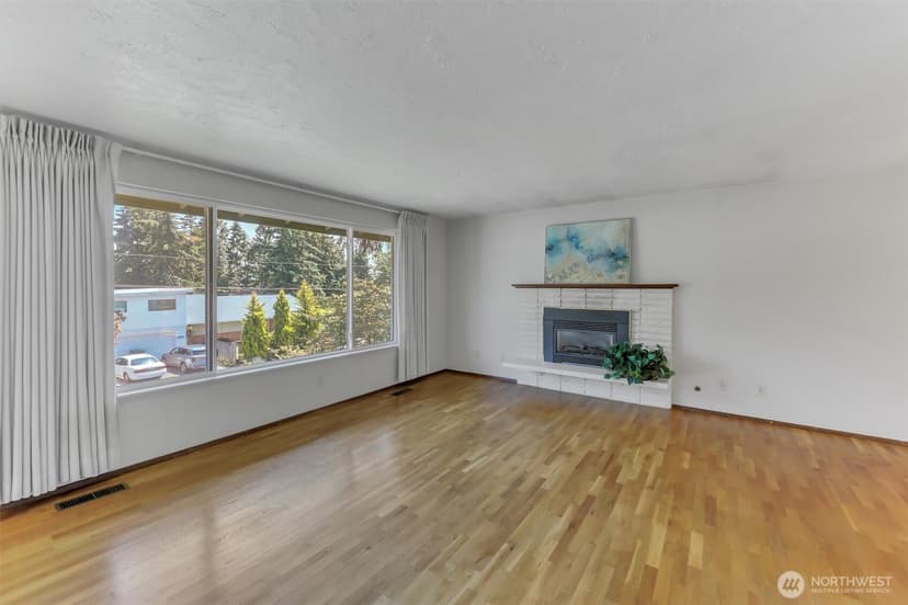 Property photo for 20907 4th Place S, Des Moines photo 5