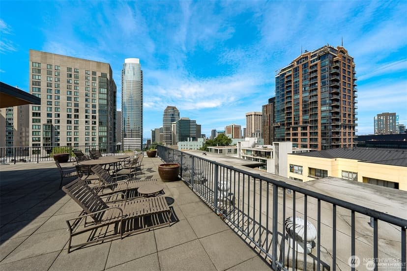 Property photo for 1323 Boren Avenue #206, Seattle photo 17