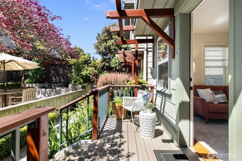 Property photo for 6318 5th Avenue NE #C, Seattle photo 23