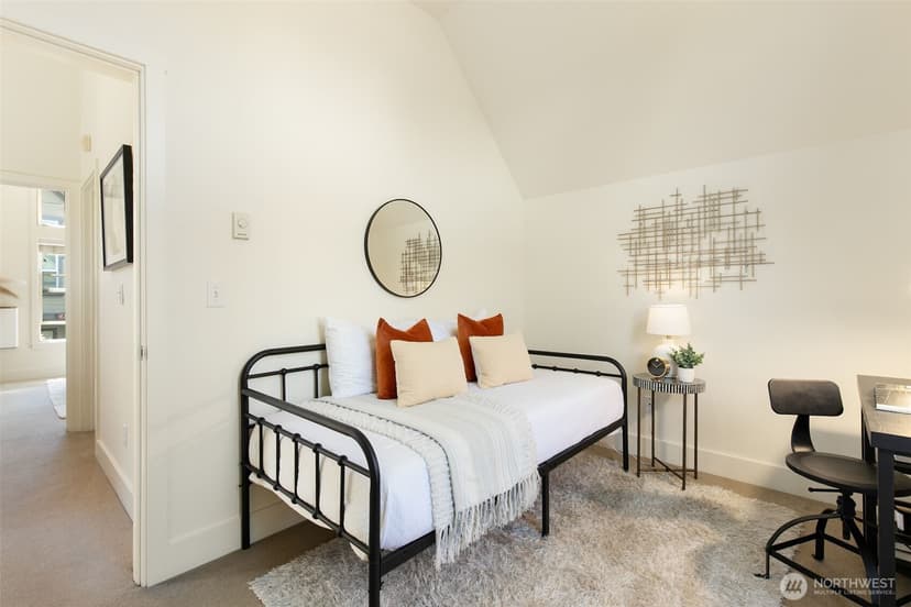 Property photo for 6318 5th Avenue NE #C, Seattle photo 16