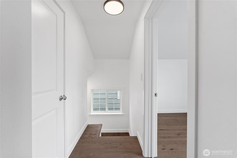 Property photo for 2928 Nassau Street, Everett photo 21