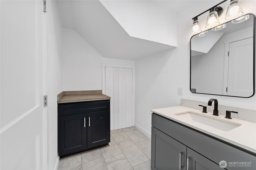 Property photo for 2928 Nassau Street, Everett photo 14