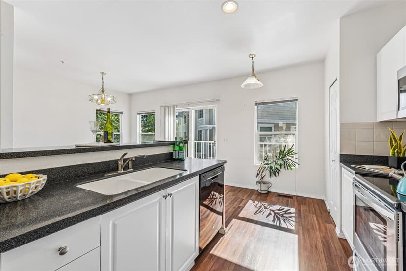 Property photo for 11899 NE 163rd Place, Bothell photo 13