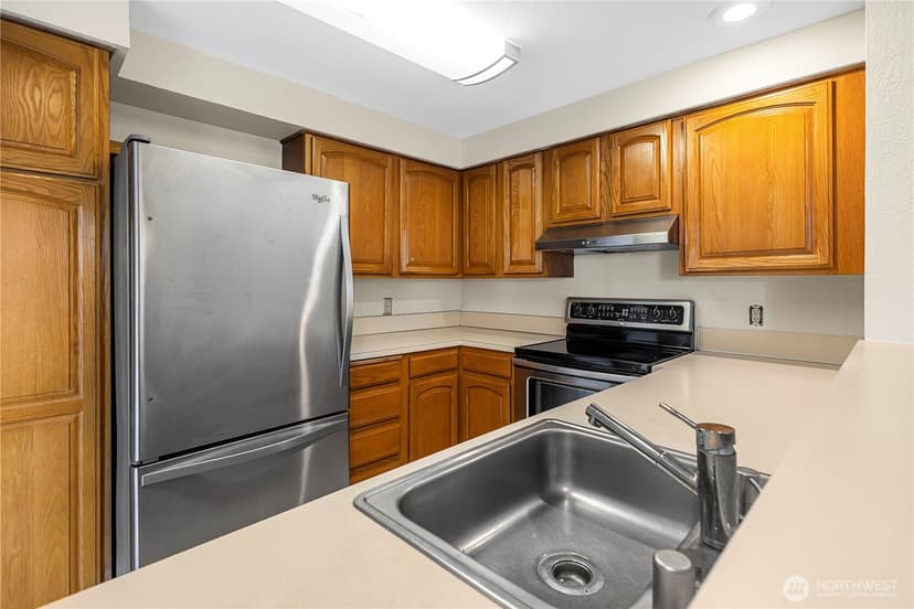 Property photo for 1301 S Puget Drive #A16, Renton photo 11