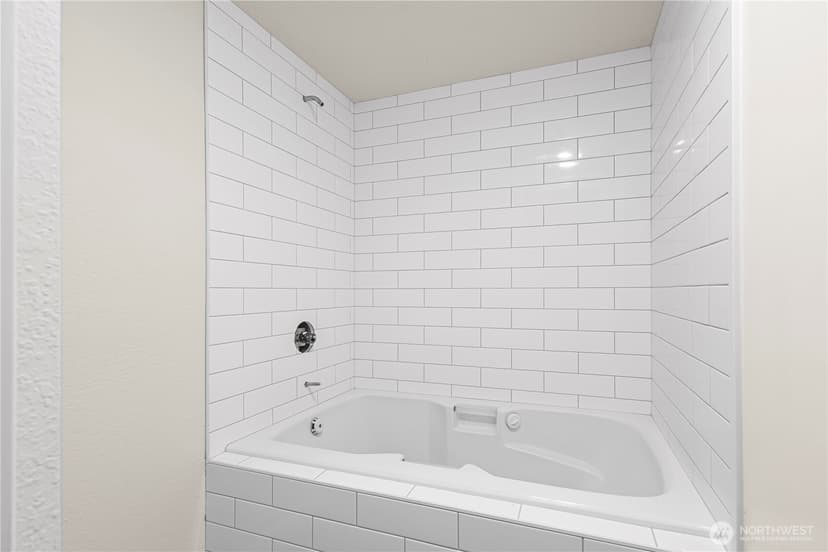Property photo for 1301 S Puget Drive #A16, Renton photo 19