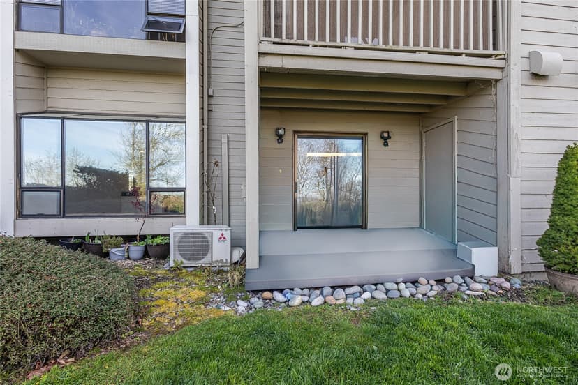 Property photo for 1301 S Puget Drive #A16, Renton photo 26