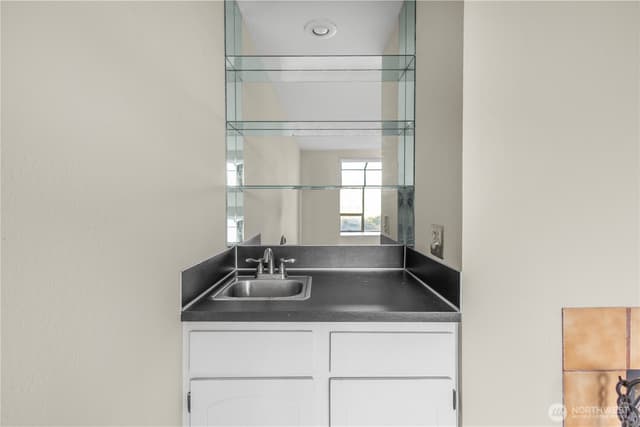 Property photo for 1301 S Puget Drive #A16, Renton photo 5