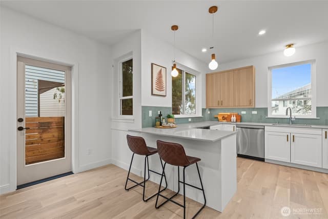 Property photo for 3540 S Dawson Street, Seattle photo 4