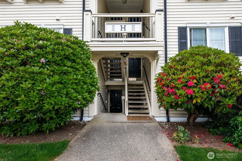 Property photo for 12404 E Gibson Road #H301, Everett