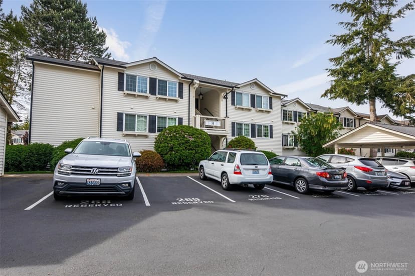 Property photo for 12404 E Gibson Road #H301, Everett photo 31