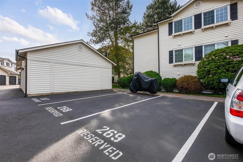 Property photo for 12404 E Gibson Road #H301, Everett photo 22