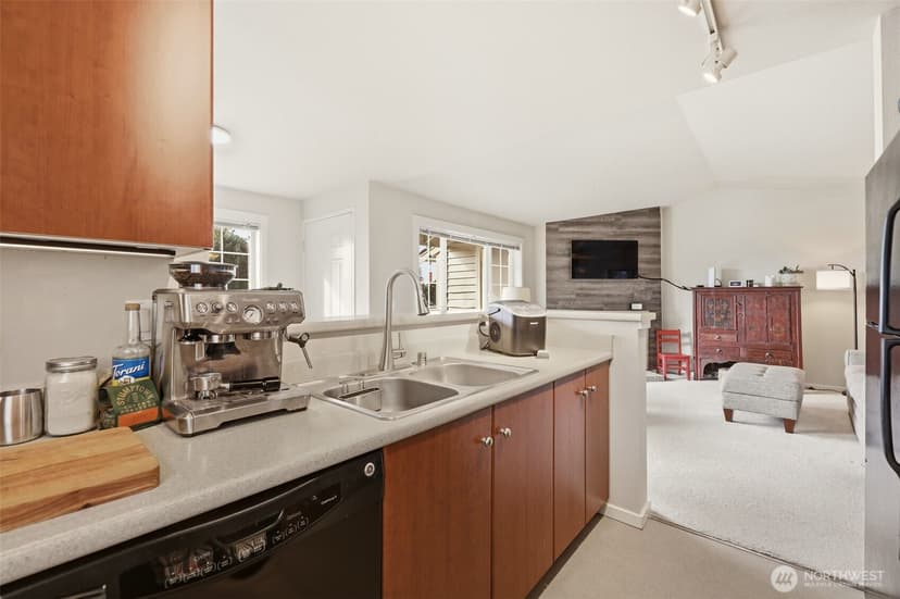 Property photo for 12404 E Gibson Road #H301, Everett photo 9