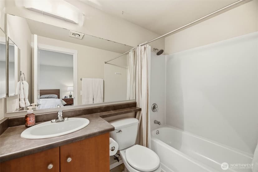 Property photo for 12404 E Gibson Road #H301, Everett photo 20