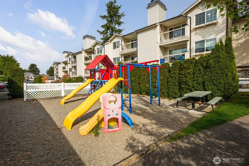 Property photo for 12404 E Gibson Road #H301, Everett photo 14