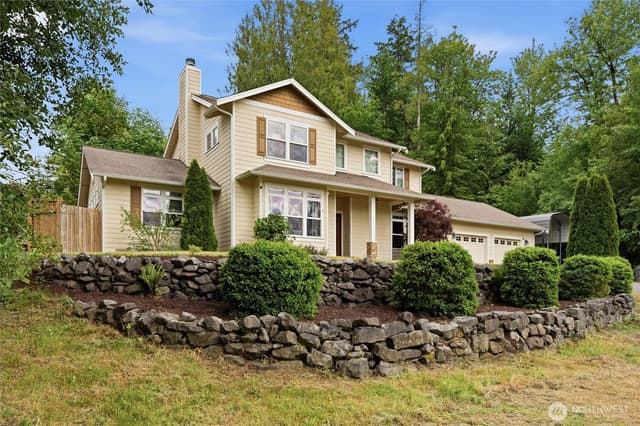 Property photo for 2223 Long Lake Road SE, Port Orchard photo 2