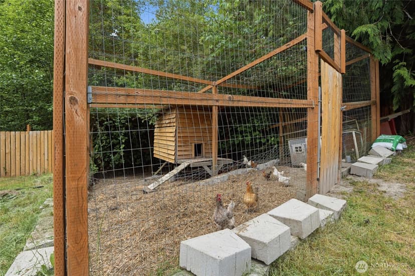 Property photo for 2223 Long Lake Road SE, Port Orchard photo 24