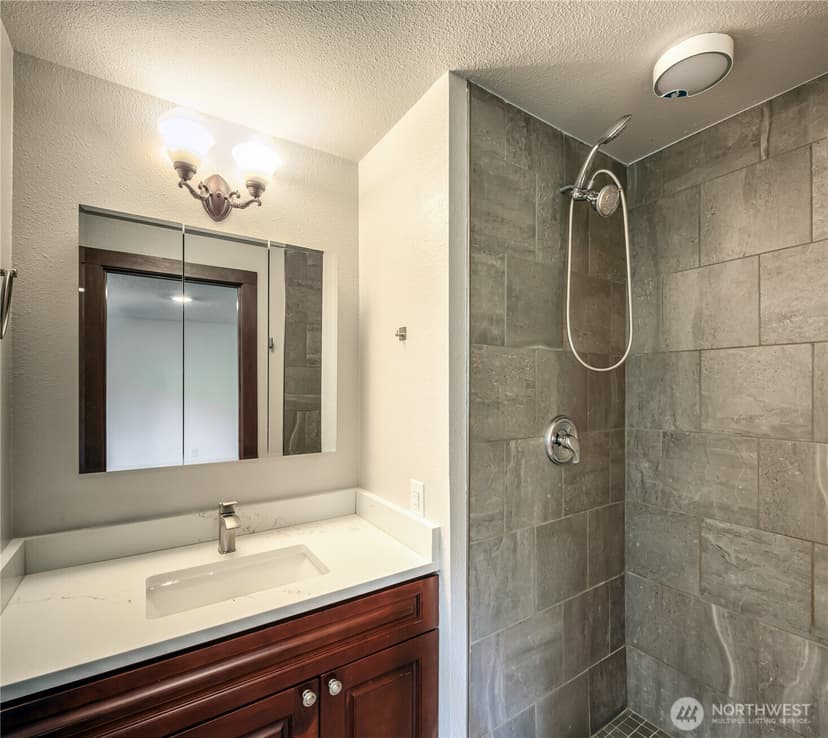 Property photo for 23621 36th Place W, Brier photo 16