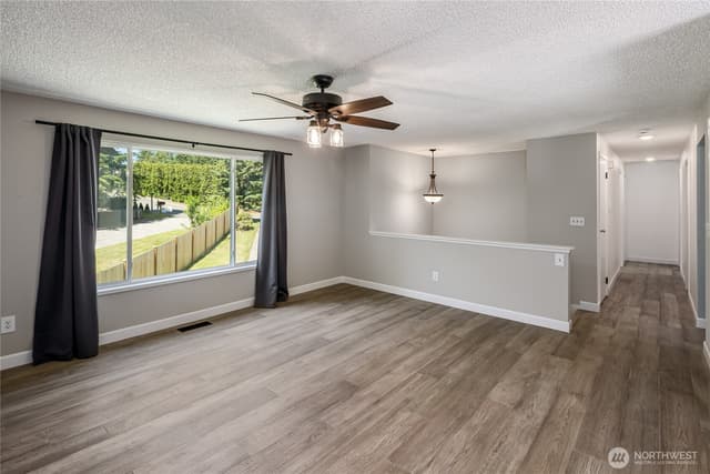 Property photo for 23621 36th Place W, Brier photo 3