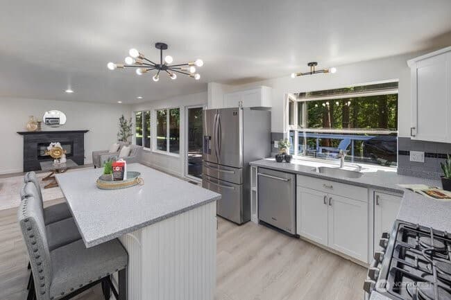 Property photo for 3310 220th Avenue SE, Sammamish photo 9