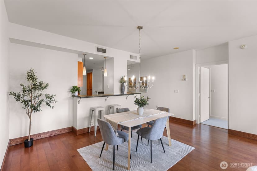 Property photo for 2607 Western Avenue #1203, Seattle photo 8