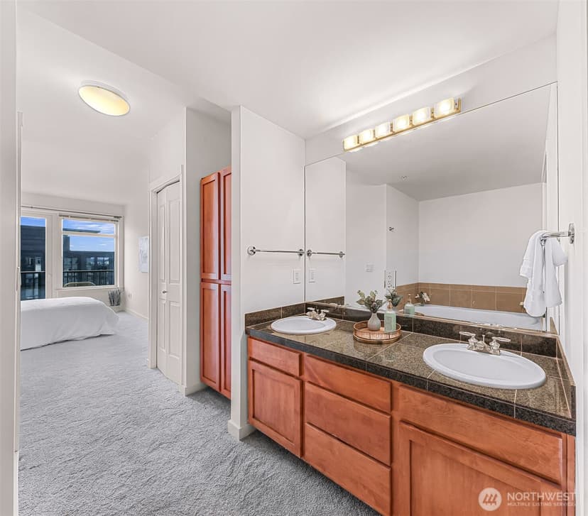 Property photo for 2607 Western Avenue #1203, Seattle photo 30