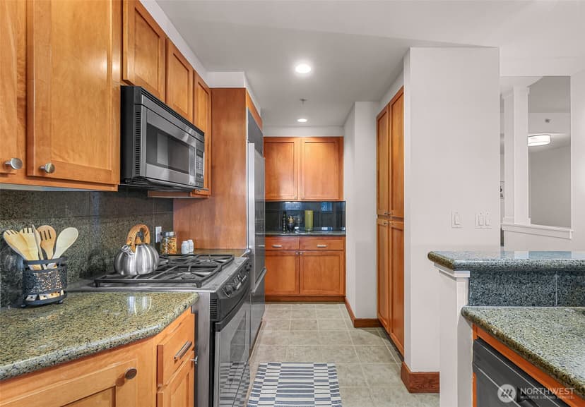 Property photo for 2607 Western Avenue #1203, Seattle photo 15