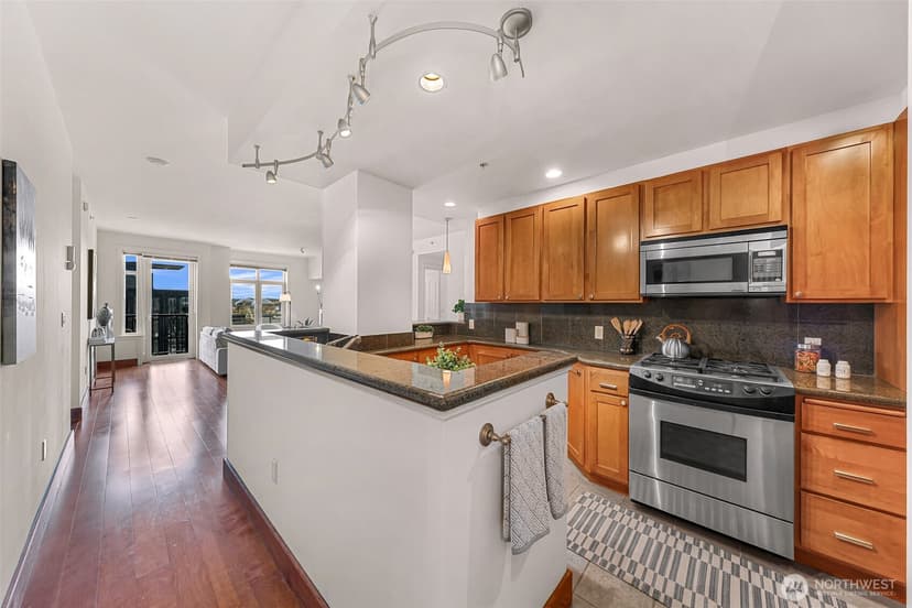 Property photo for 2607 Western Avenue #1203, Seattle photo 17