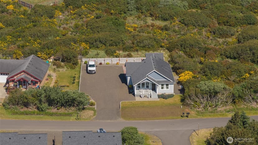 Property photo for 1085 Fairwood Drive SW, Ocean Shores photo 22